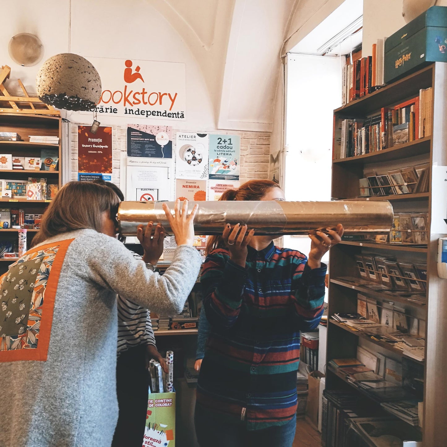 Atelier de confectionat caleidoscoape - caleidoscopilaria la Bookstory 5