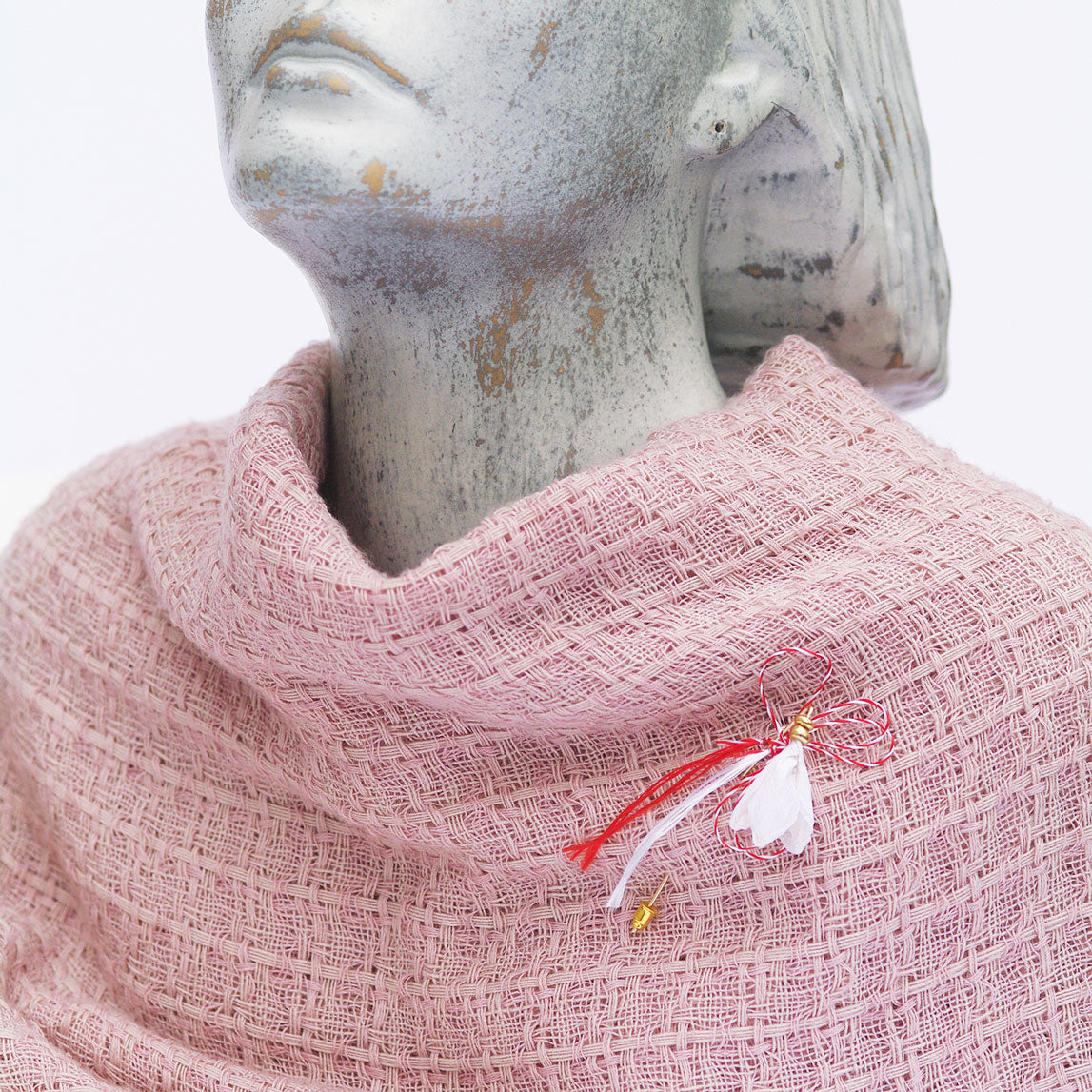 martisor ghiocel din hartie creponata, auriu, pe model
