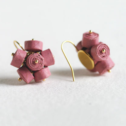 Cercei Statement Floare. Colecţia Pink Power