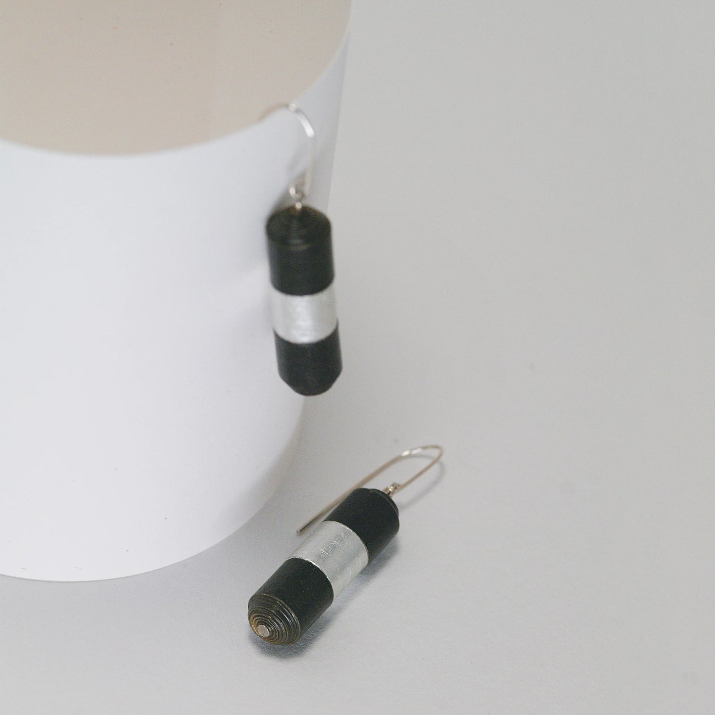 Cercei Capsulă de Lumină