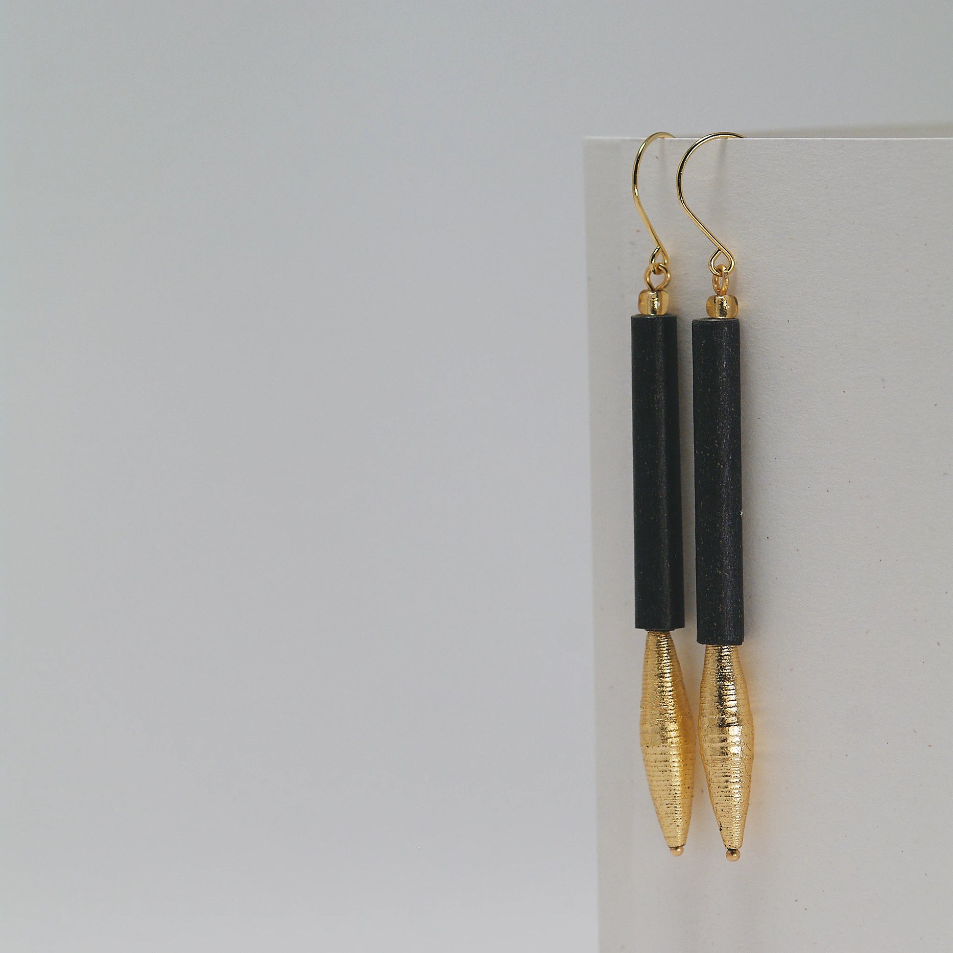 Cercei Stropi  de  Aur Noir ReForm collection by Chiramo 1