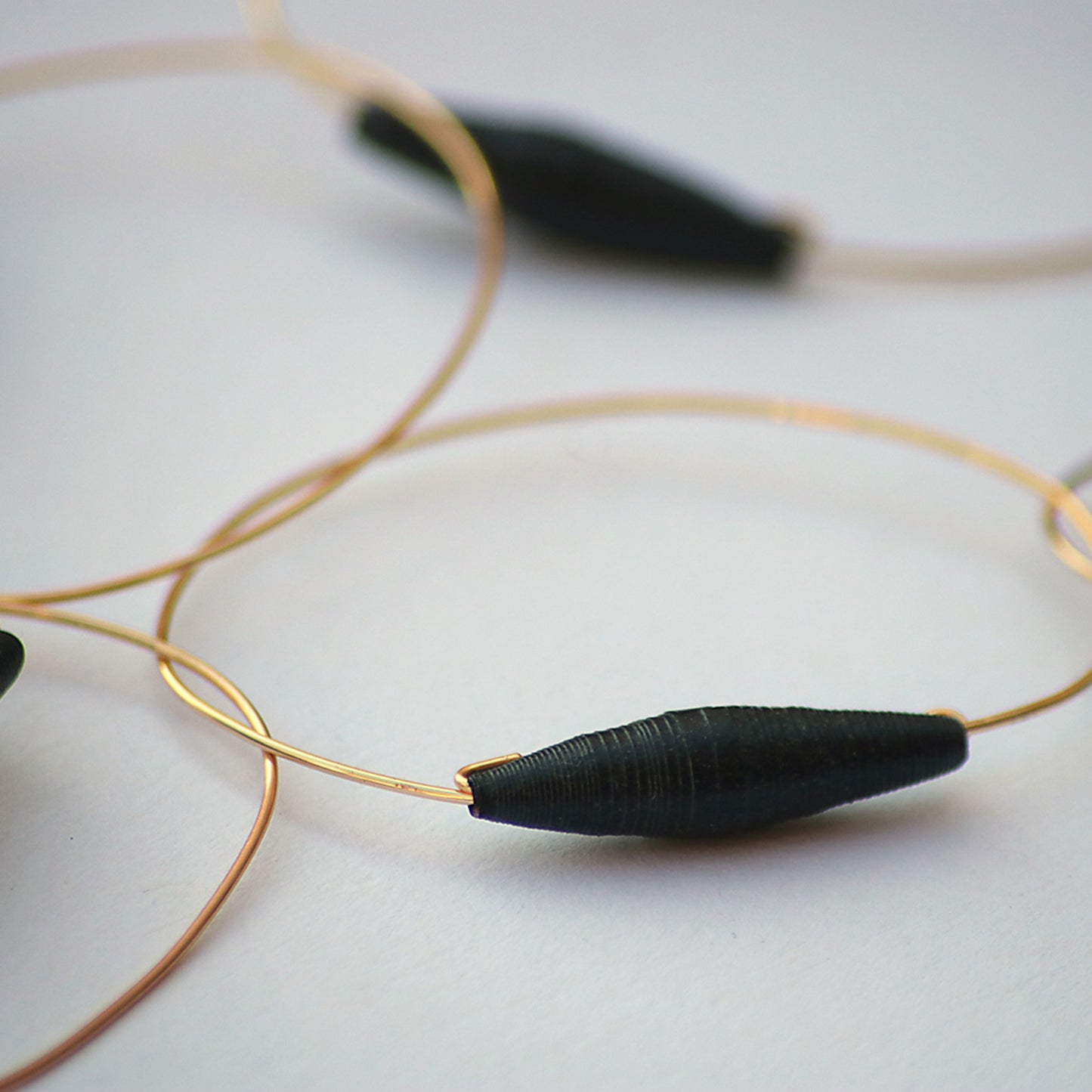 Colier Cercuri de Lumina detaliu Colectia Noir ReForm by Chiramo 3