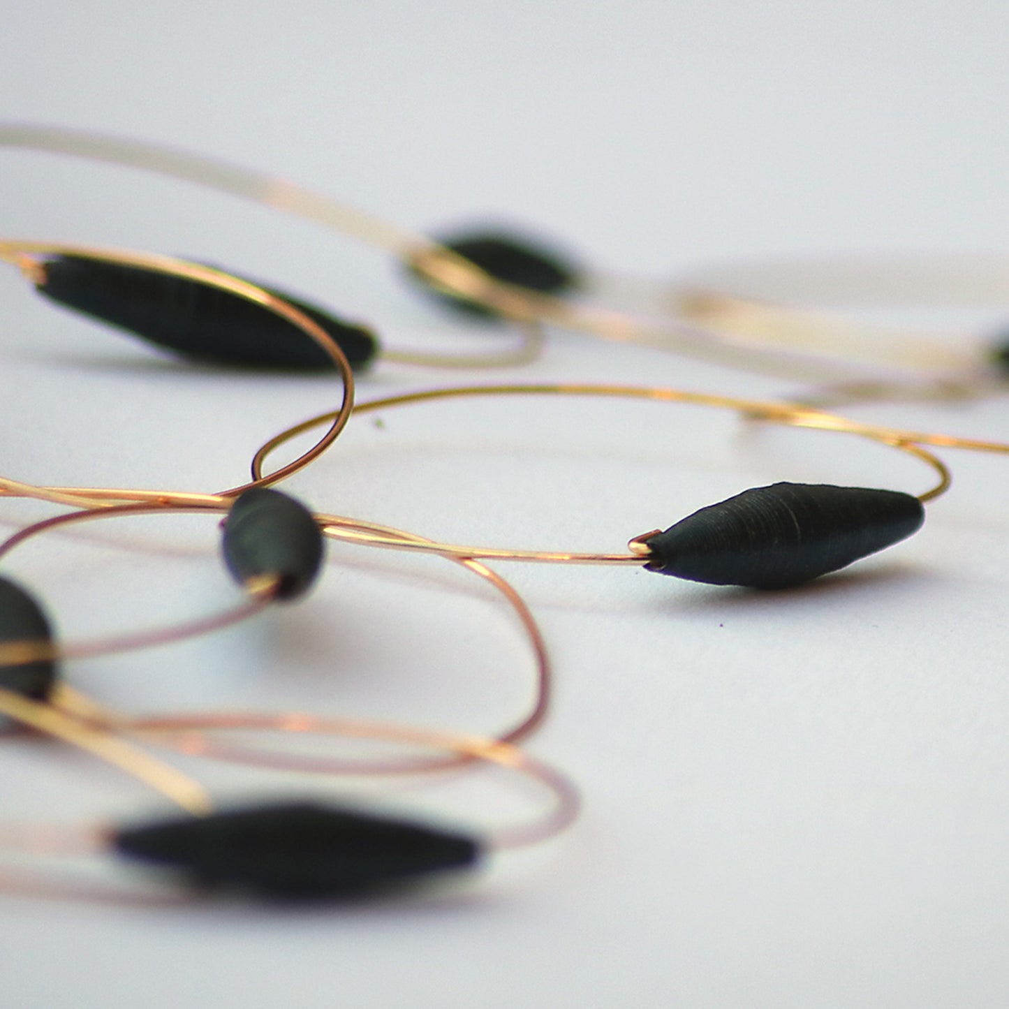 Colier Cercuri de Lumina detaliu Colectia Noir ReForm by Chiramo 6