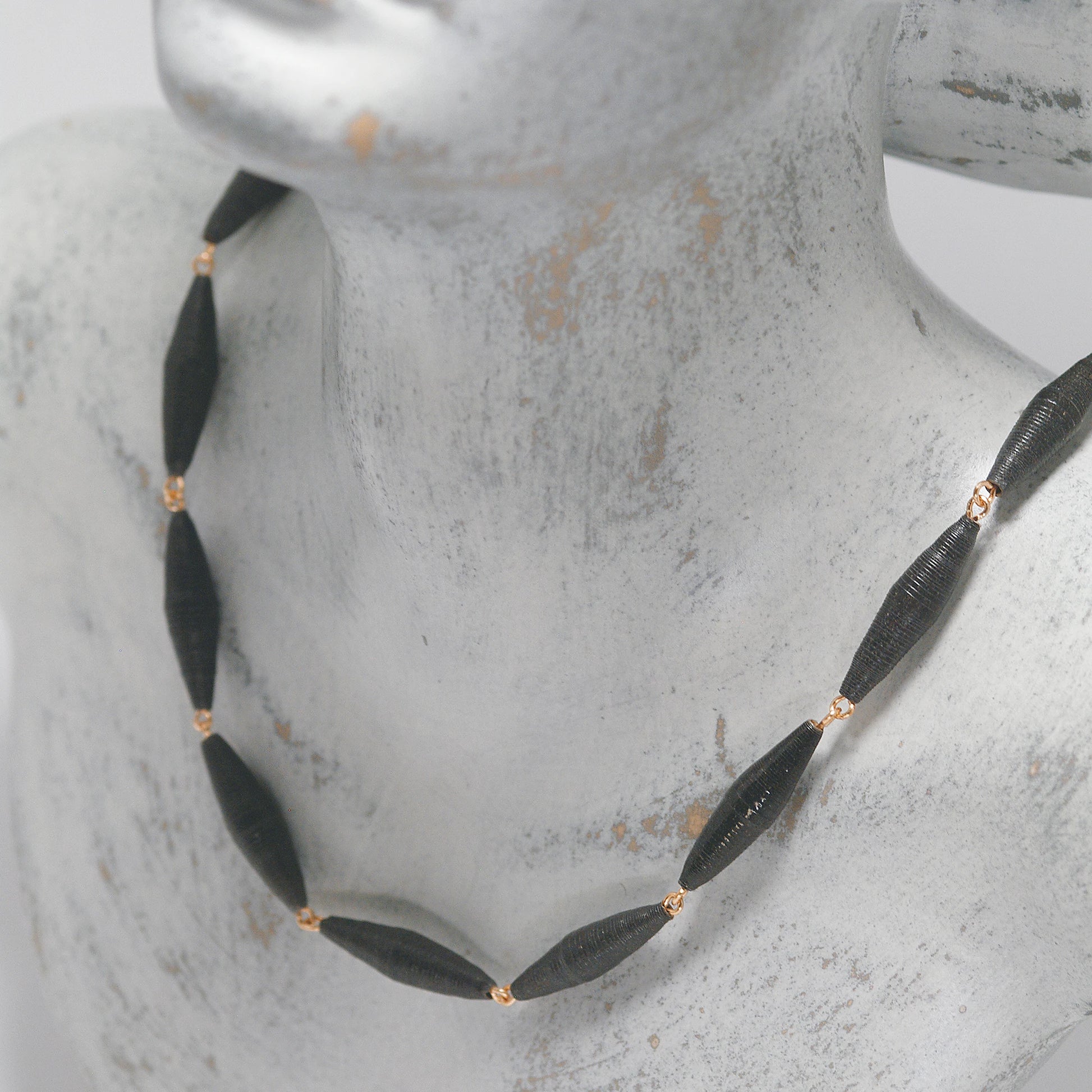 colier Seminte de Lumina, cu margele negre din hartie, olectia Noir ReForm, Chiramo - 3